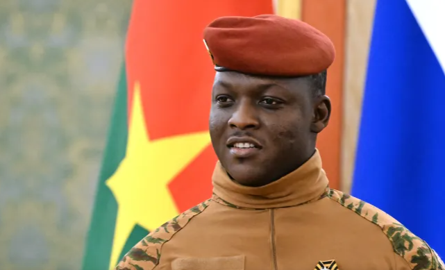 Junta Burkina Faso Tangkap 8 Pekerja LSM Eropa Terkait Tuduhan Spionase